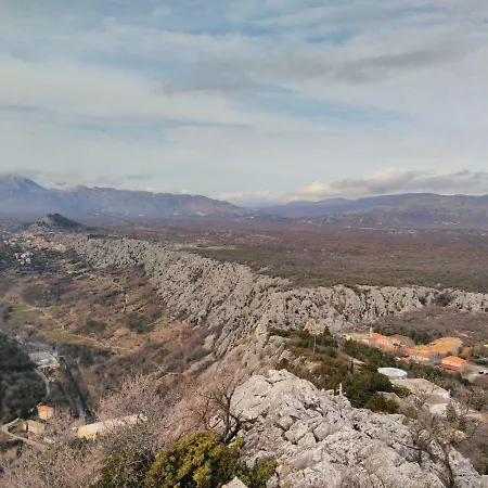 아파트 River Cetina Zadvarje